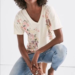 Lucky Brand floral tee. Size M.